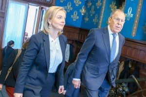 Россия не хочет никому угрожать, угрожают Москве