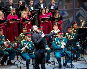 На концерте в Южно-Сахалинске. Фото пресс-службы Сахалинской филармонии.