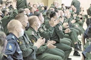 Армия России болеет за наших олимпийцев
