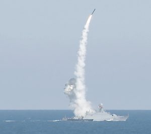 В постоянной готовности  обеспечивать безопасность