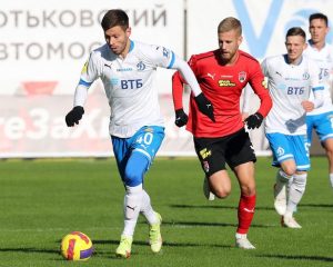 Просто на разных полюсах