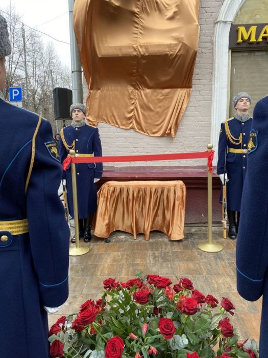 Герои не умирают