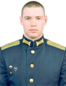 Старший лейтенант  Дмитрий СИГУЛИН.