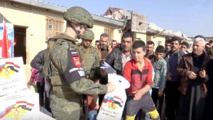Российские военнослужащие доставили гуманитарную помощь в провинцию Хама