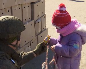 Помощь от России придёт, и всё наладится.