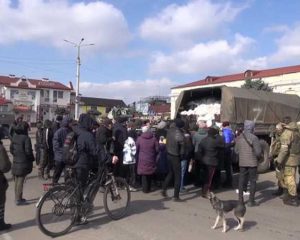На освобождённых территориях Украины восстанавливается повседневная жизнь.