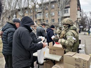 Своих в беде не бросаем