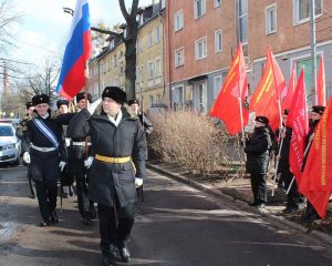 Концерт под окнами
