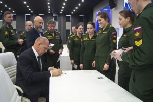 Диалог о стратегии борьбы