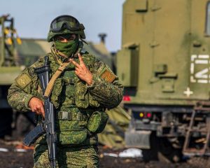 Российские военнослужащие, выполняющие задачи специальной военной операции, знают, что по всей стране и за её пределами проходят масштабные акции в их поддержку. Бойцы искренне благодарят за тёплые слова и передают огромный привет на Родину. Vсё обязательно будет хорошо!