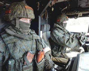 Свои навеки они вписали имена