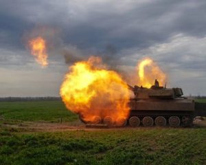 Незримая нить, идущая от самого сердца.