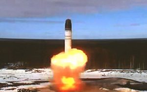 «Это действительно уникальное оружие будет укреплять боевой потенциал наших Вооружённых Сил, надёжно обеспечит безопасность России от внешних угроз и заставит задуматься тех, кто в пылу оголтелой, агрессивной риторики пытается угрожать нашей стране». Президент Российской Федерации Владимир ПУТИН