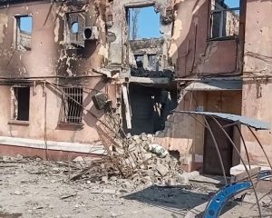 Лицом к лицу с извергами.