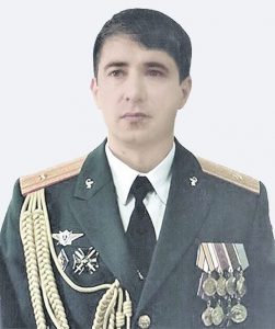 Майор медицинской службы  Роберт БАЙРАМБЕКОВ.