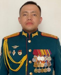 Полковник Азатбек ОМУРБЕКОВ.