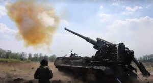 При мощной огневой поддержке