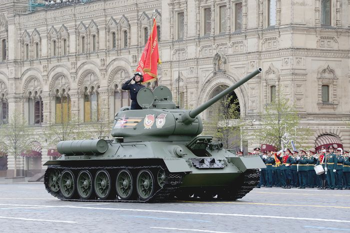 Мы гордимся непокорённым, доблестным поколением победителей