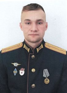 Старший лейтенант  Леонид КАЛАШНИКОВ.