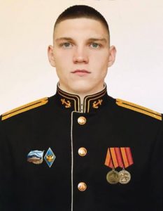 Гвардии лейтенант Юрий НЕХОЖИН.