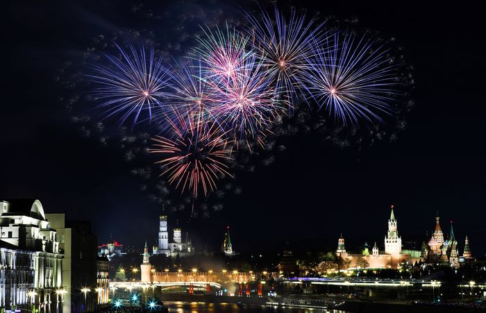 Мы гордимся непокорённым, доблестным поколением победителей