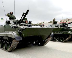 Стальная мощь парадного расчёта