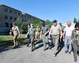 Помощь подшефным городам Донбасса