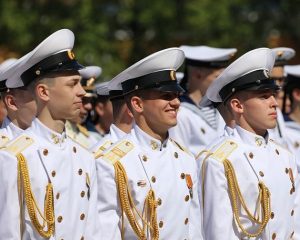 В будущее – широкой и светлой дорогой.