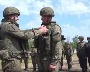 Память об их подвигах сохраним на века