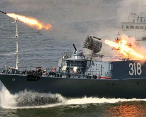 Парадный курс противолодочников.