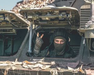 знают, что по всей стране и за её пределами проходят масштабные акции в их поддержку. Бойцы искренне благодарят за тёплые слова и передают огромный привет на Родину. Vсё обязательно будет хорошо!