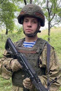 Гвардии младший сержант  Николай Смирнов.