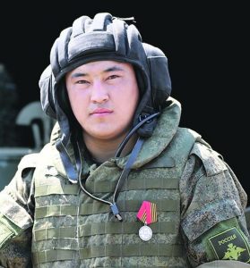 Сержант Найдан ИВАНОВ.
