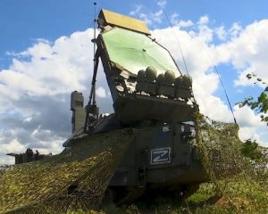 Флагман войсковой ПВО надёжно прикрывает нашу группировку.