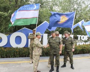 Фориш встретил друзей.