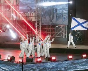 На Дворцовой площади – «Юнона» и «Авось».