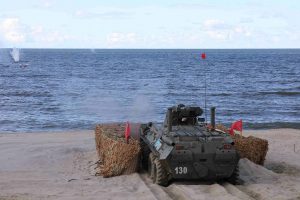 Морпехи отменно владеют оружием