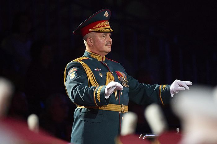«Спасская башня» на марше