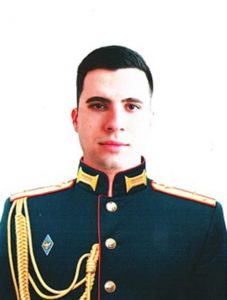 Старший лейтенант  Александр ПЕТРОЧЕНКО.