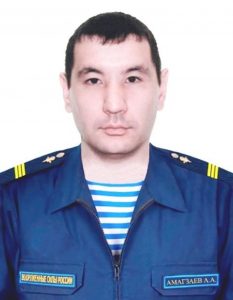 Сержант Анатолий АМАГЗАЕВ.