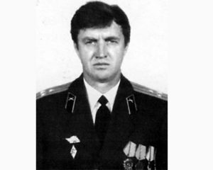 ТИХОМИРОВ В. А.