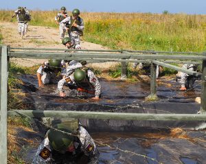 Идёт соперничество и крепнет боевое братство