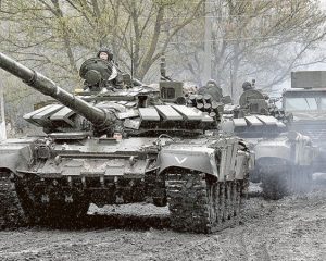 Землю от нацистов очищаем огнём.