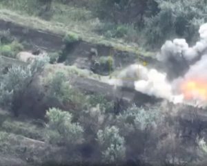 У противника нет шансов на успех.