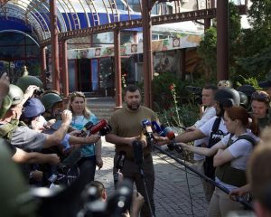 На освобождённых территориях налаживается жизнь.