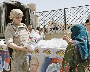 Российские военнослужащие доставили гуманитарную помощь в провинцию Ракка