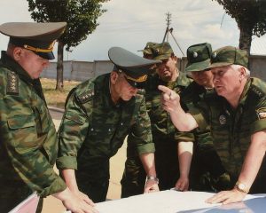 С любовью к службе.