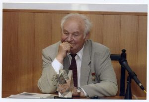 Игорь Селезнёв.