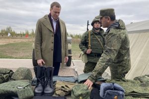 С боевым настроем – на защиту России!