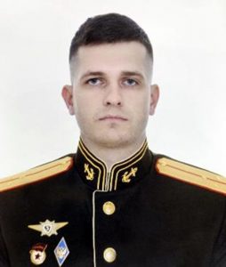 Гвардии старший лейтенант  Максим ЗУБКОВ.